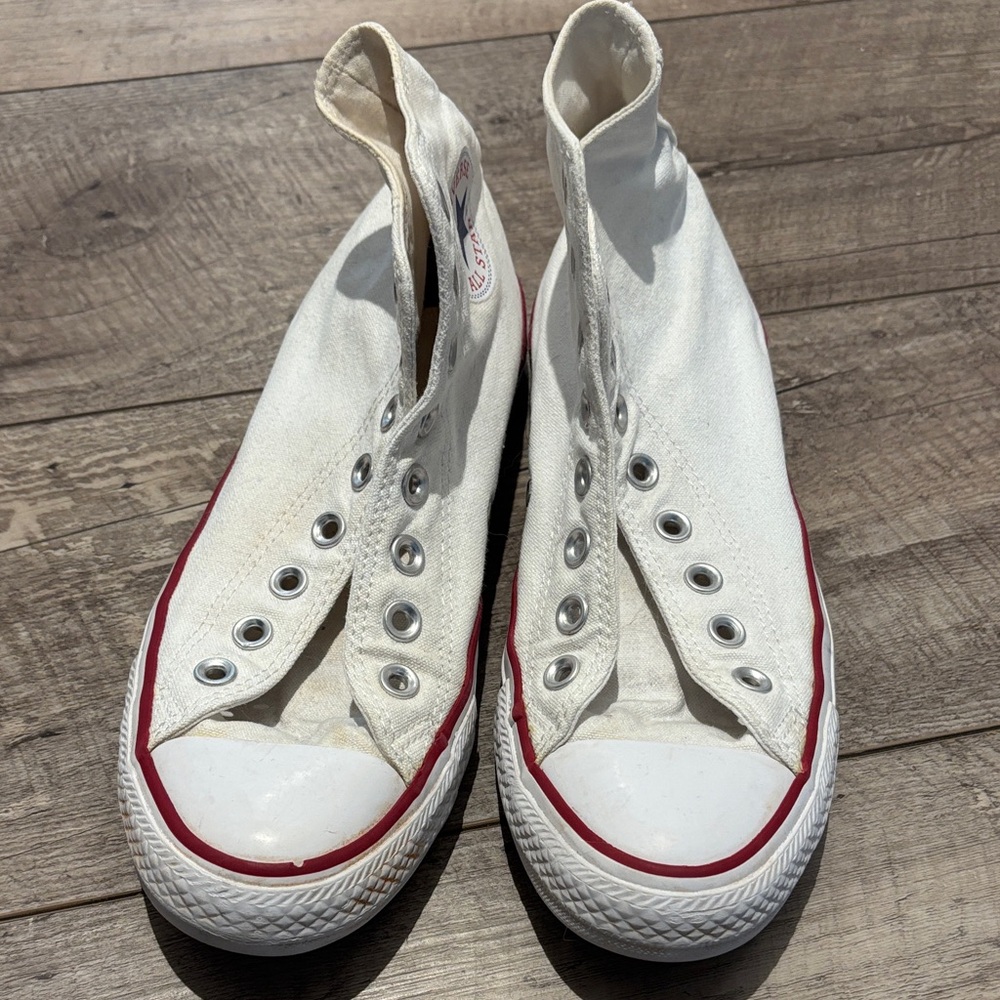 Converse Classic White High-Tops